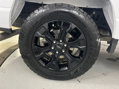 Used 2022 Ford F150 XLT w/ Equipment Group 302A High image 16