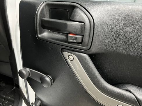 Used 2016 Jeep Wrangler Unlimited Sport w/ Connectivity Group image 49