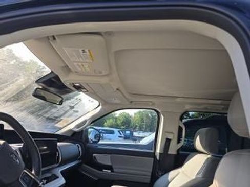 Used 2025 Ford Expedition Max Active AWD/4WD image 14