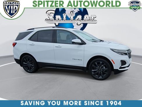 Used 2023 Chevrolet Equinox RS image 2