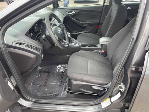 Used 2016 Ford Focus SE image 16