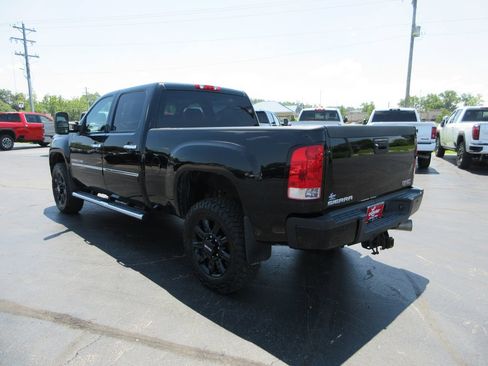 Used 2014 GMC Sierra 3500 Denali AWD/4WD image 8