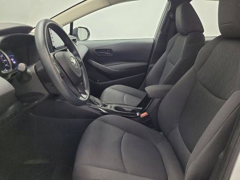 Used 2022 Toyota Corolla LE image 17