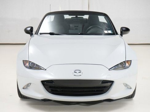 Used 2019 MAZDA MX-5 Miata Sport image 5