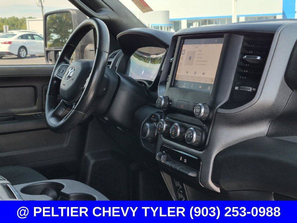 Used 2024 RAM 2500 Tradesman w/ Chrome Appearance Group AWD/4WD image 11