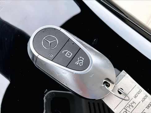 Certified 2026 Mercedes-Benz GLC 300 image 15