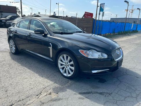 Used 2011 Jaguar XF Premium RWD image 7