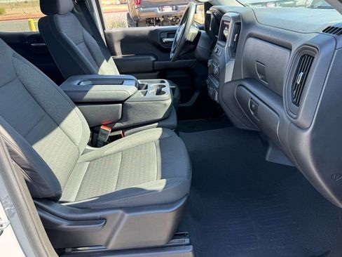 Used 2024 Chevrolet Silverado 1500 Custom Trail Boss AWD/4WD image 18