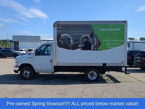 Used 2017 Ford E-350 and Econoline 350 Super Duty w/ Power Windows & Locks Group RWD image 2