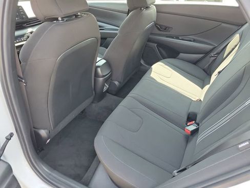 Used 2025 Hyundai Elantra Sport FWD image 24