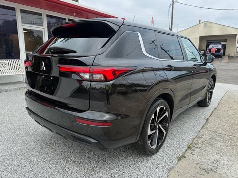 Used 2022 Mitsubishi Outlander ES AWD/4WD image 12