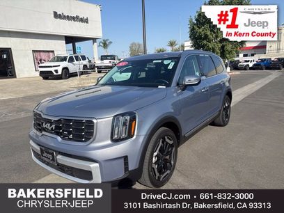 Used 2024 Kia Telluride S w/ S Sunroof Package