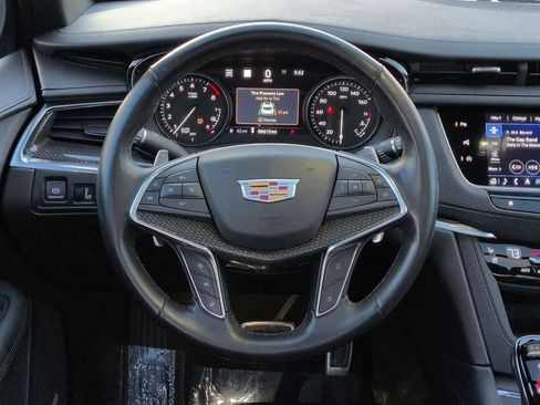 Used 2023 Cadillac XT5 Sportv w/ Technology Package image 24