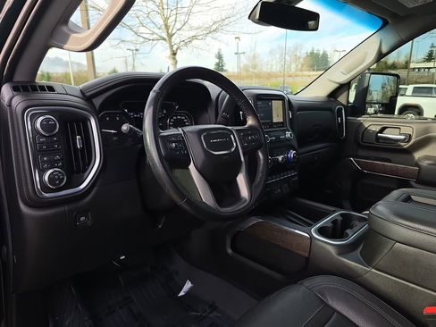 Certified 2022 GMC Sierra 3500 Denali image 11
