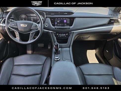 Certified 2025 Cadillac XT5 Premium Luxury FWD image 7