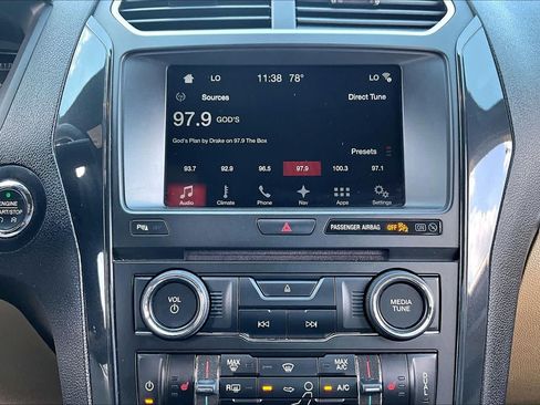 Used 2017 Ford Explorer XLT w/ Equipment Group 202A FWD image 34