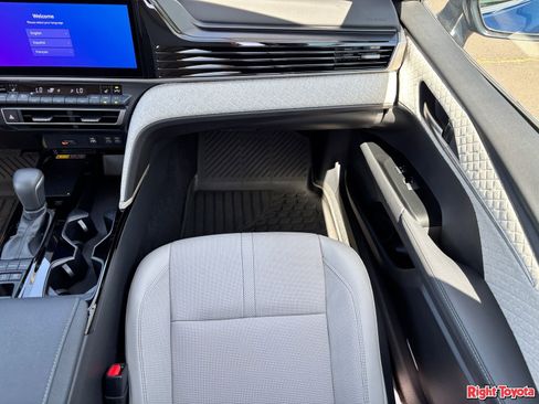 Certified 2026 Toyota Camry XLE FWD image 18