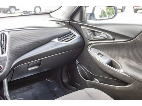 Used 2023 Chevrolet Malibu LT FWD image 50