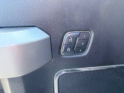 Used 2017 Ford F250 Lariat w/ Lariat Ultimate Package AWD/4WD image 16