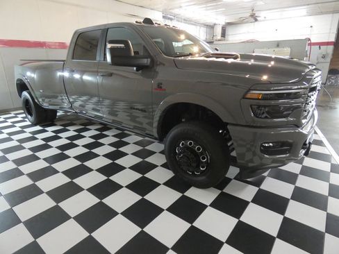 New 2026 RAM 3500 Limited AWD/4WD image 4