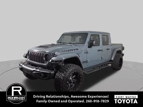 Used 2024 Jeep Gladiator Mojave AWD/4WD image 1