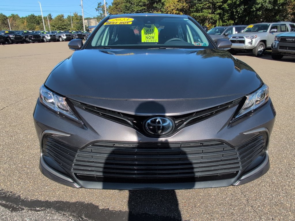 Used 2023 Toyota Camry LE FWD image 11