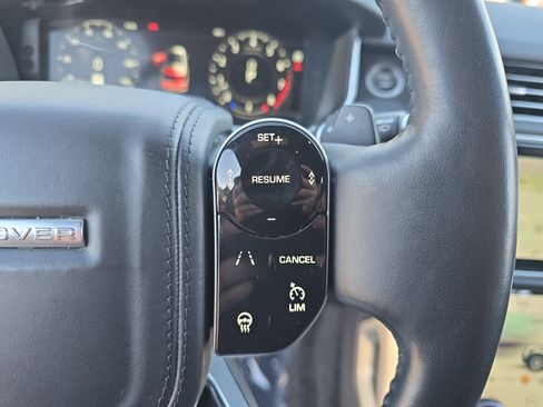 Used 2019 Land Rover Range Rover HSE image 19