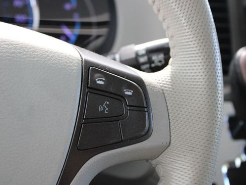 Used 2012 Toyota Sienna XLE AWD/4WD image 13