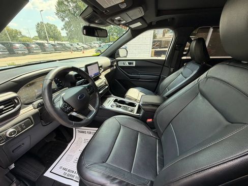 Used 2020 Ford Explorer Limited w/ Class III Trailer Tow Package AWD/4WD image 26