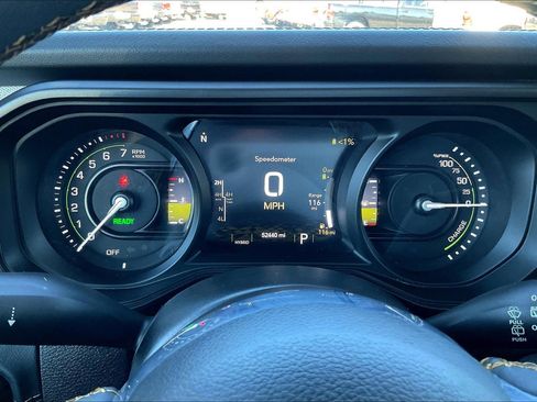 Used 2024 Jeep Wrangler Unlimited Sahara image 20