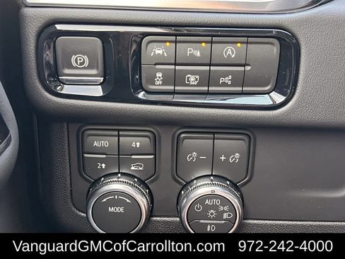 New 2026 GMC Yukon XL Elevation AWD/4WD image 19