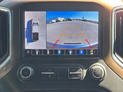 Used 2021 Chevrolet Silverado 2500 High Country w/ Technology Package AWD/4WD image 36