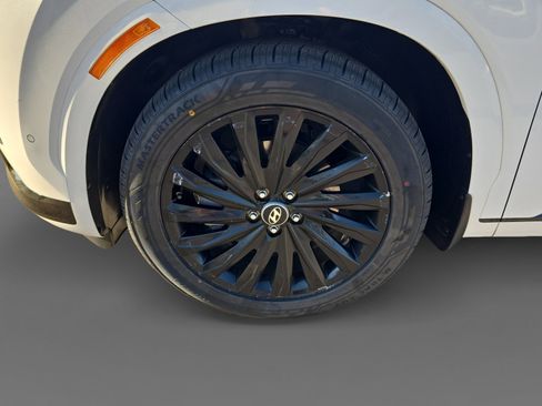 Used 2024 Hyundai Palisade Calligraphy image 9