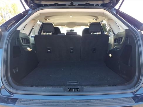 Used 2017 Ford Edge SEL image 18