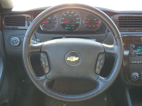 Used 2012 Chevrolet Impala LTZ image 23