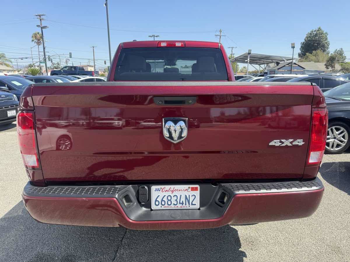 Used 2018 RAM 1500 Express w/ Express Value Package AWD/4WD image 4
