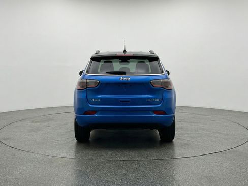 Used 2025 Jeep Compass Limited image 7