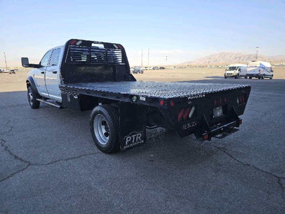 Used 2022 RAM 5500 Tradesman w/ Max Tow Package AWD/4WD image 8