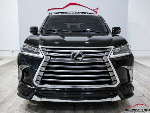 Used 2021 Lexus LX 570 4WD w/ Luxury Package image 31
