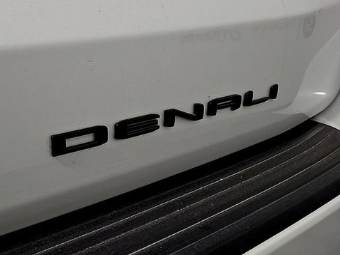 Used 2023 GMC Yukon XL Denali w/ Denali Reserve Package AWD/4WD image 33