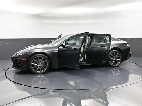 Certified 2024 Porsche Panamera 4 image 37