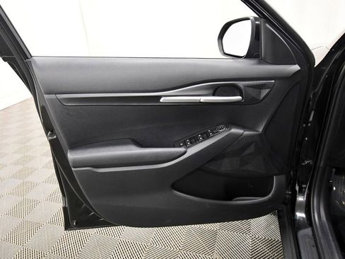Certified 2026 Kia Seltos LX AWD/4WD image 13