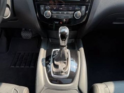 Used 2017 Nissan Rogue Sport SL w/ SL Premium Package AWD/4WD image 36