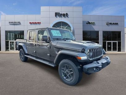 New 2026 Jeep Gladiator Sport