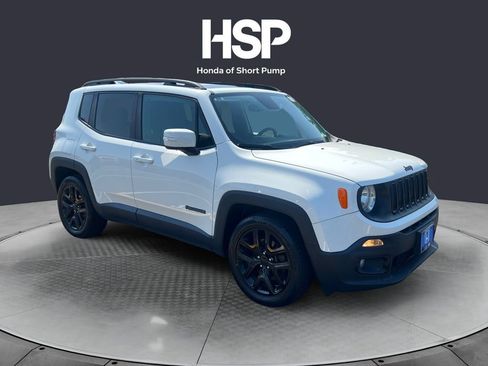 Used 2017 Jeep Renegade Altitude FWD image 7