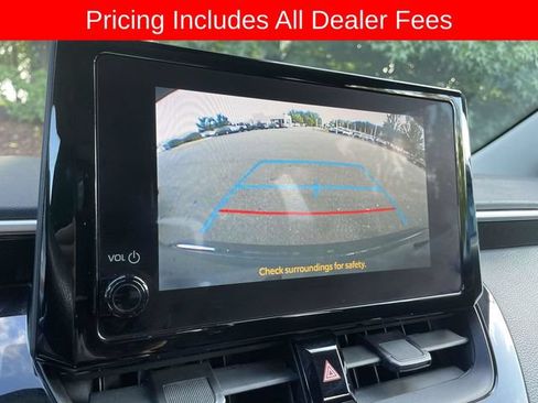 Used 2024 Toyota Corolla LE FWD image 31