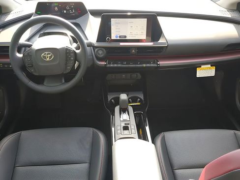 New 2026 Toyota Prius Plug-In Hybrid FWD image 21