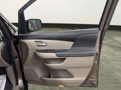 Used 2013 Honda Odyssey EX-L image 18