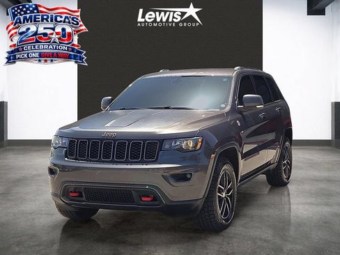 Used 2018 Jeep Grand Cherokee Trailhawk AWD/4WD image 1