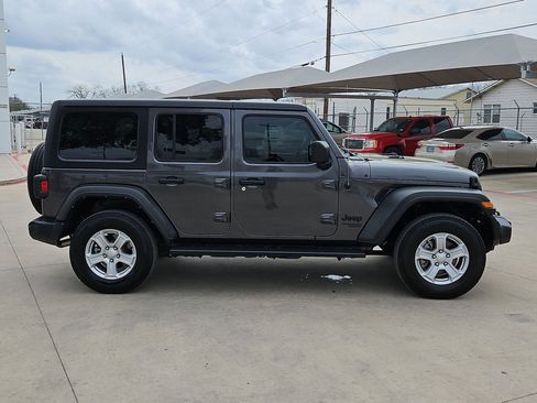Used 2021 Jeep Wrangler Unlimited Sport image 2